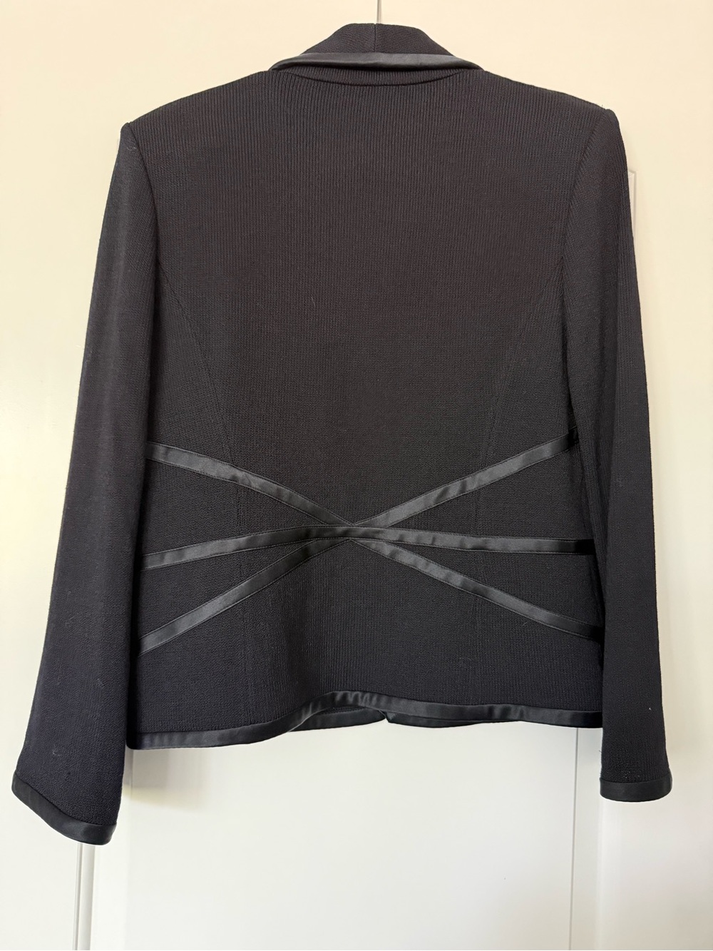 St. John Evening Marie Gray Black Santana Knit Jacket Satin Trim - Picture 4 of 6